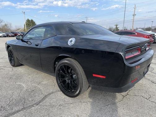 2016 Dodge Challenger SXT