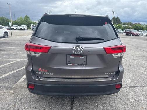 2018 Toyota Highlander SE