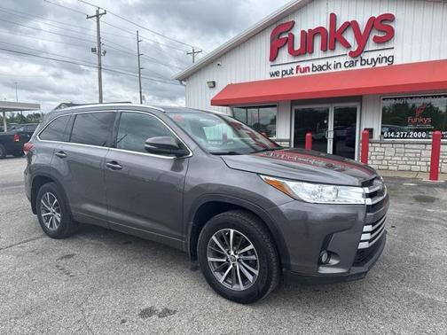 2018 Toyota Highlander SE