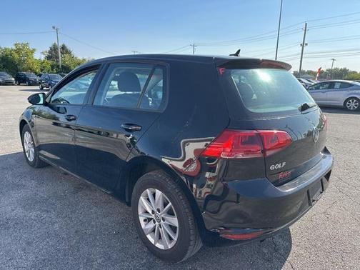 2016 Volkswagen Golf TSI S 4-Door