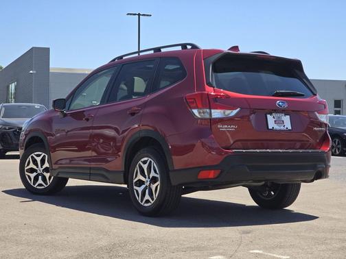Crimson Red Pearl 2023 Subaru Forester Premium