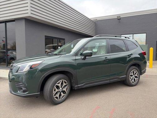 2023 Subaru Forester Premium