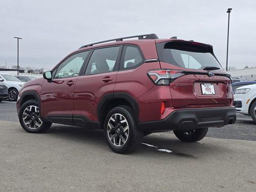 2025 Subaru Forester Base