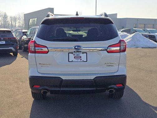 2022 Subaru Ascent Limited 8-Passenger