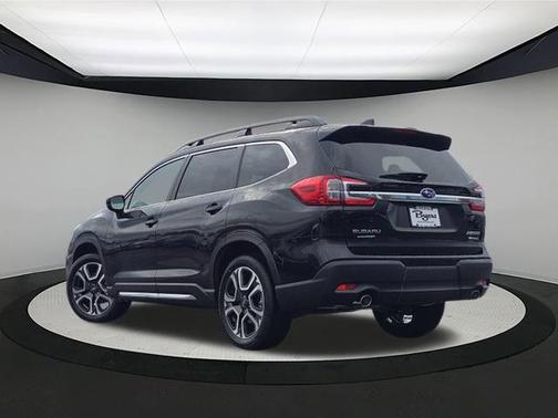 2025 Subaru Ascent Limited 8-Passenger