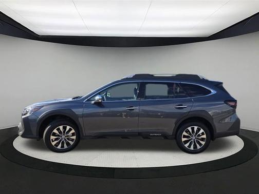 2025 Subaru Outback Touring