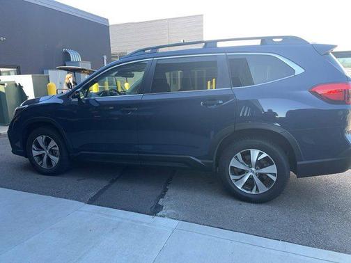 2023 Subaru Ascent Premium 7-Passenger