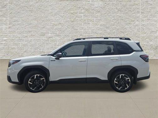 Crystal White Pearl 2026 Subaru Forester Hybrid Premium