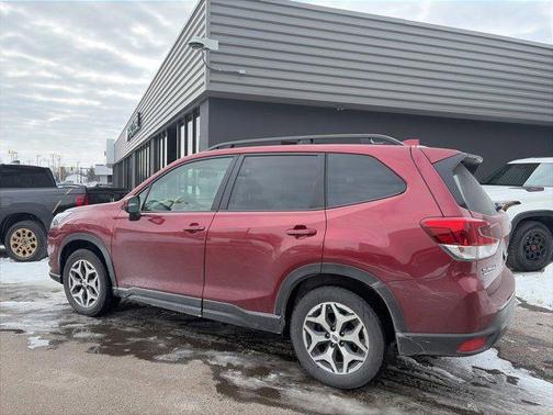 2023 Subaru Forester Premium