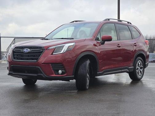 2023 Subaru Forester Premium