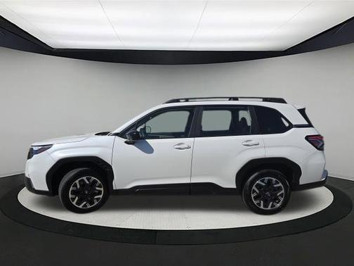2025 Subaru Forester Base