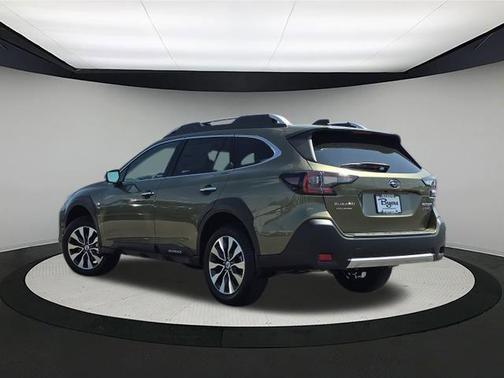 2025 Subaru Outback Touring