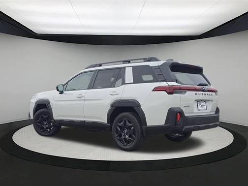 Crystal White Pearl 2026 Subaru Outback Limited