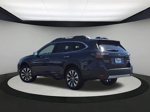 2025 Subaru Outback Touring