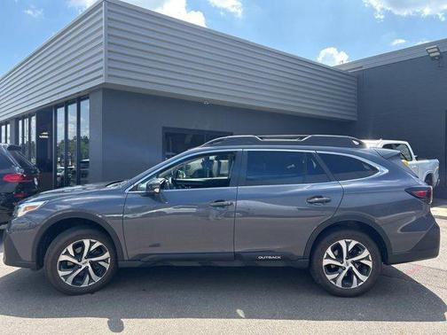 2022 Subaru Outback Limited XT