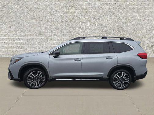 Ice Silver Metallic 2026 Subaru Ascent Limited 7-Passenger