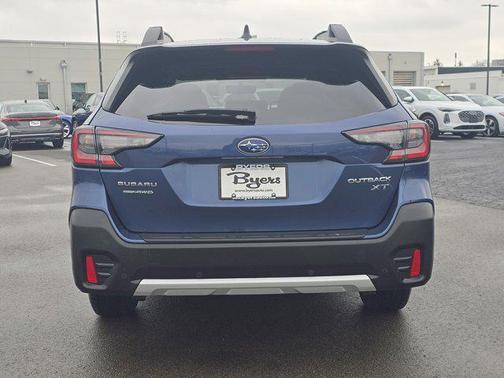 2022 Subaru Outback Limited XT