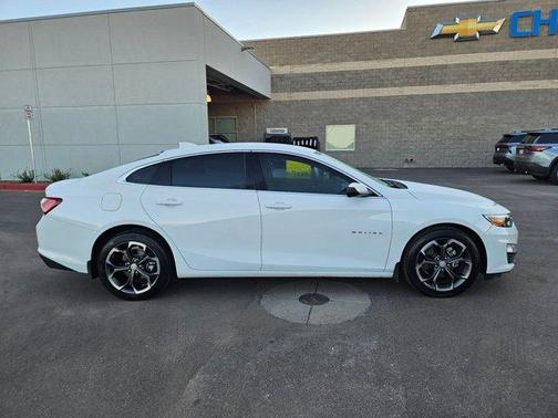 2022 Chevrolet Malibu LT