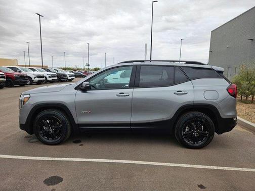 2024 GMC Terrain AT4