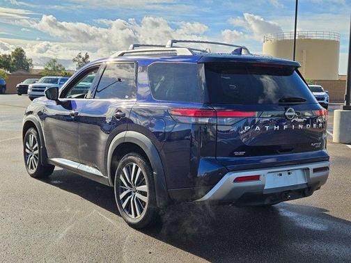 2022 Nissan Pathfinder Platinum