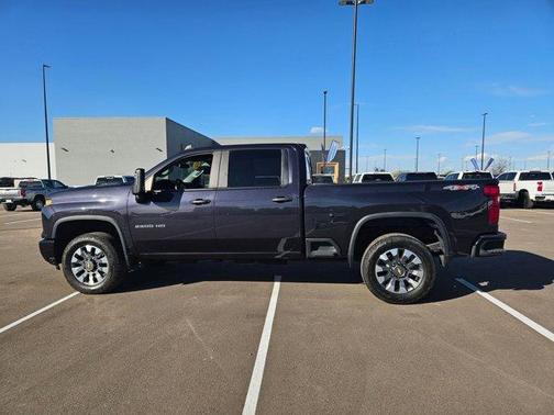 2024 Chevrolet Silverado 2500 Custom