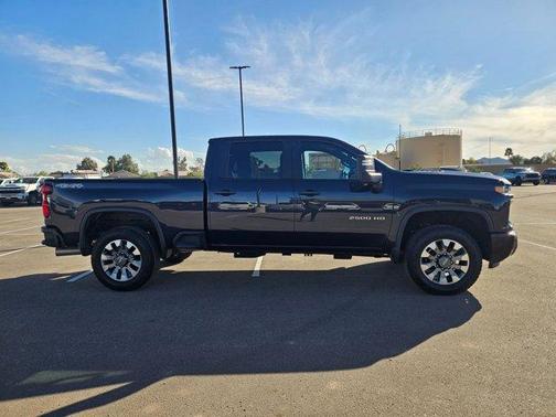 2024 Chevrolet Silverado 2500 Custom