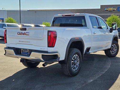 2024 GMC Sierra 2500 SLT