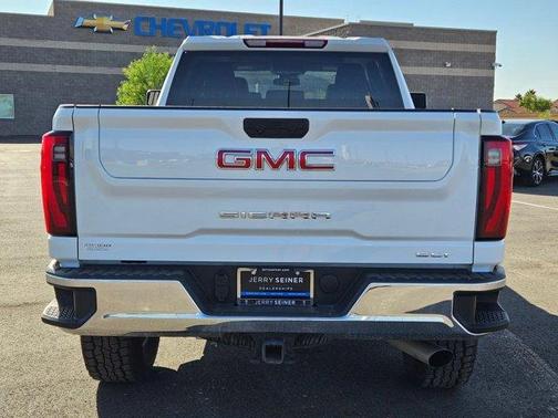 2024 GMC Sierra 2500 SLT