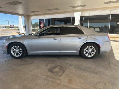 2015 Chrysler 300 Limited