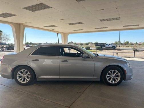 2015 Chrysler 300 Limited