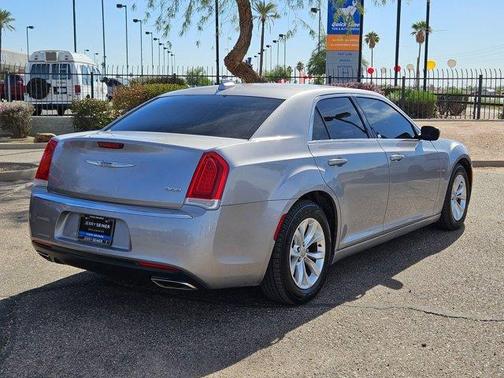 2015 Chrysler 300 Limited