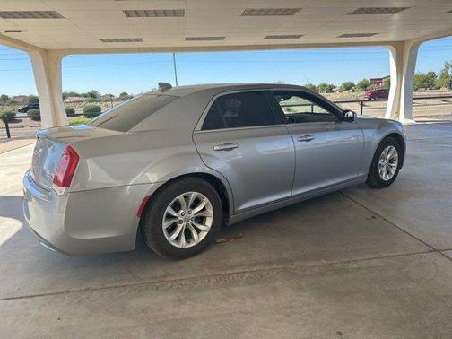 2015 Chrysler 300 Limited