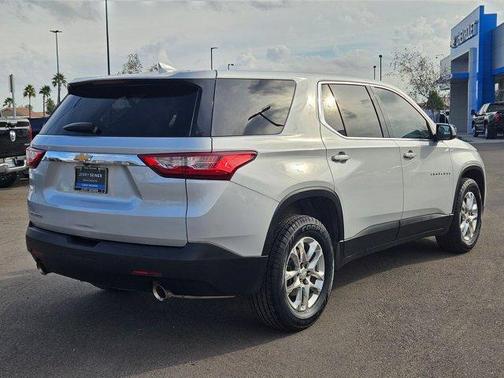 2021 Chevrolet Traverse LS