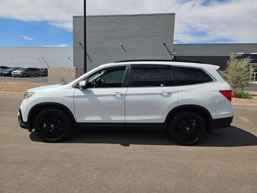 Lunar Silver Metallic 2021 Honda Pilot 2WD Special Edition
