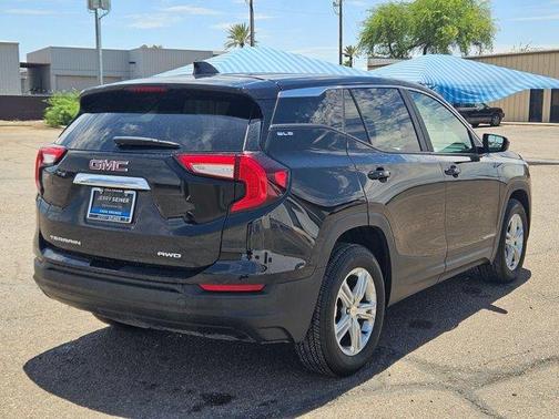 2024 GMC Terrain SLE