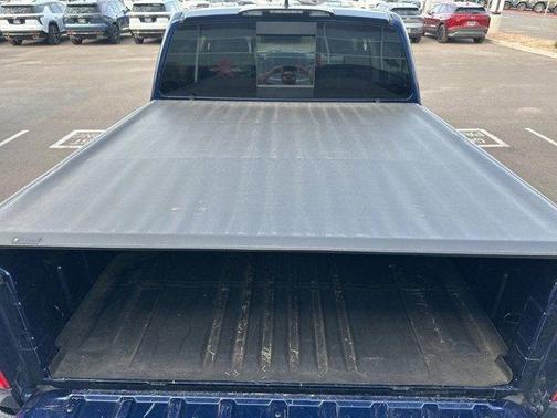 2023 Nissan Titan SV