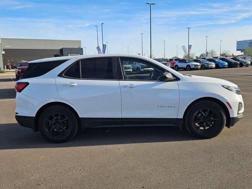 2022 Chevrolet Equinox LS