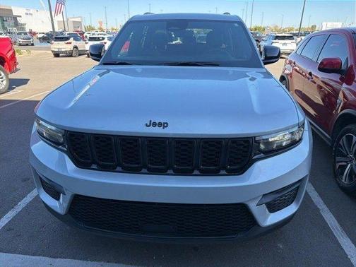 2024 Jeep Grand Cherokee Laredo