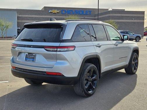 2024 Jeep Grand Cherokee Laredo