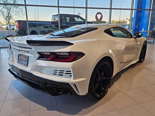 2026 Chevrolet Corvette E-Ray