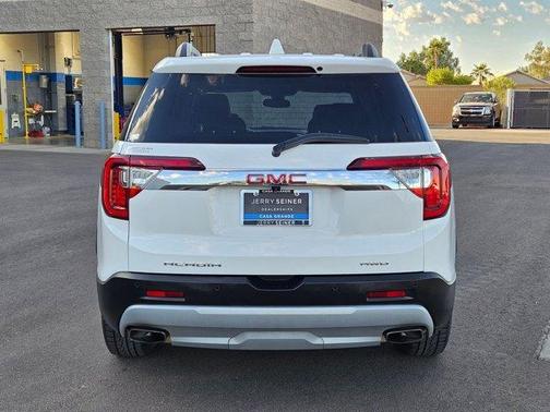 2021 GMC Acadia SLT