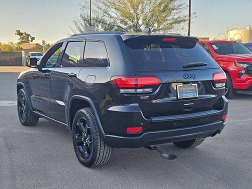 2019 Jeep Grand Cherokee Upland