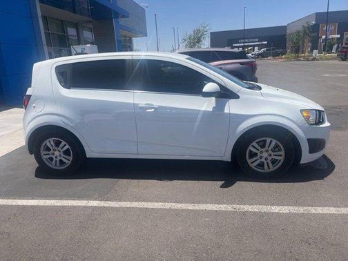 2016 Chevrolet Sonic LT