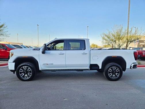2022 GMC Sierra 2500 AT4