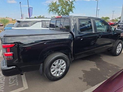 2022 Nissan Frontier SV