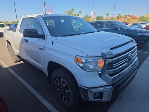 2017 Toyota Tundra SR5