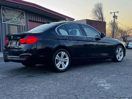 2018 BMW 330 i xDrive