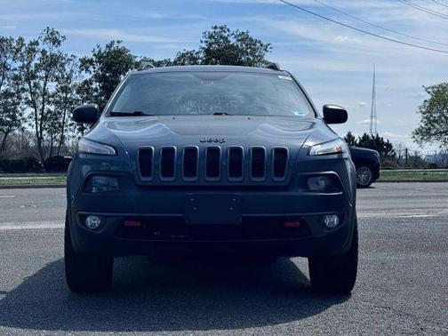 Gray 2014 Jeep Cherokee Trailhawk