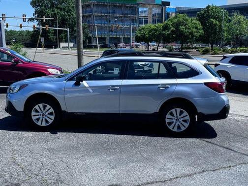 2018 Subaru Outback 2.5i
