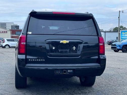 2017 Chevrolet Suburban LS